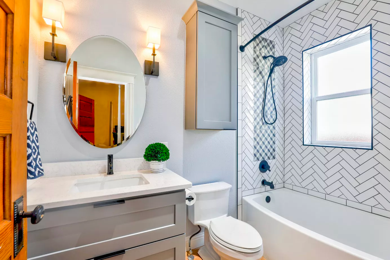 Tips for Remodeling A Small Bathroom