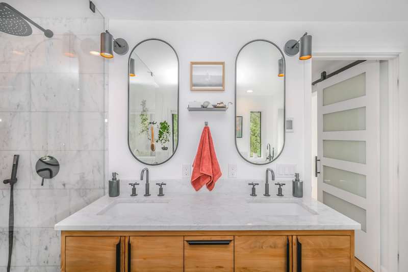 White Ceramic Sink With Mirror 0d92bcced180d88022fef509d9a4b2fa 800Do I Need A Permit To Remodel My Bathroom?