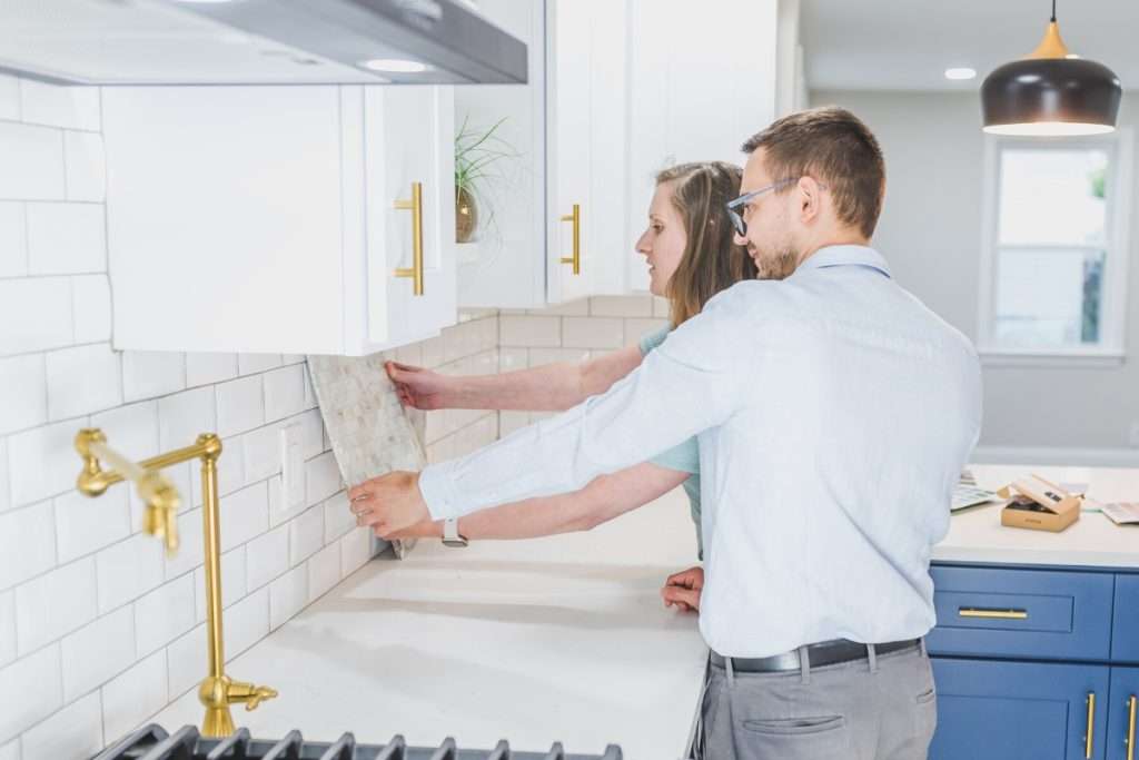 how to install kitchen backsplash